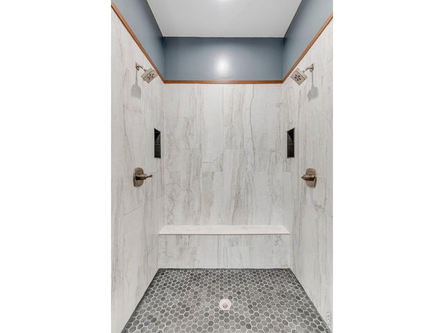 8568 Foxhaven Ct, Niwot, CO 80503