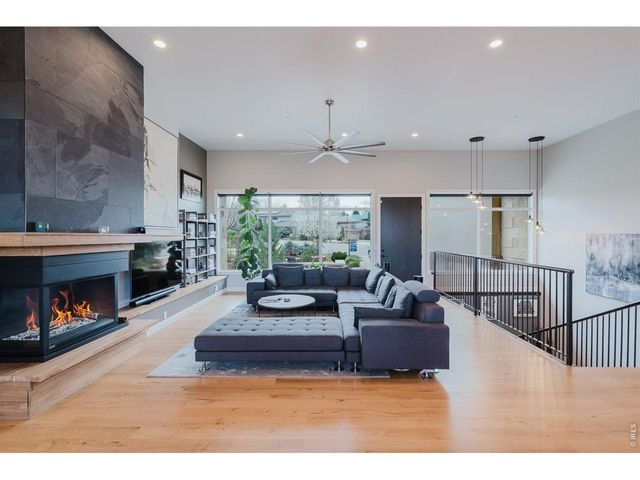 8568 Foxhaven Ct, Niwot, CO 80503