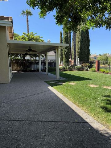 5511 Lanai Ct, Discovery Bay, CA 94505