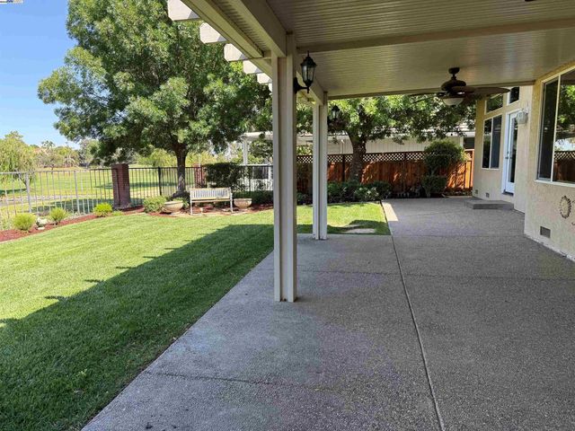 5511 Lanai Ct, Discovery Bay, CA 94505