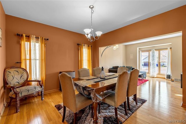 111 Caldwell Drive, West Seneca, NY 14224