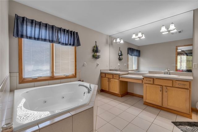 111 Caldwell Drive, West Seneca, NY 14224