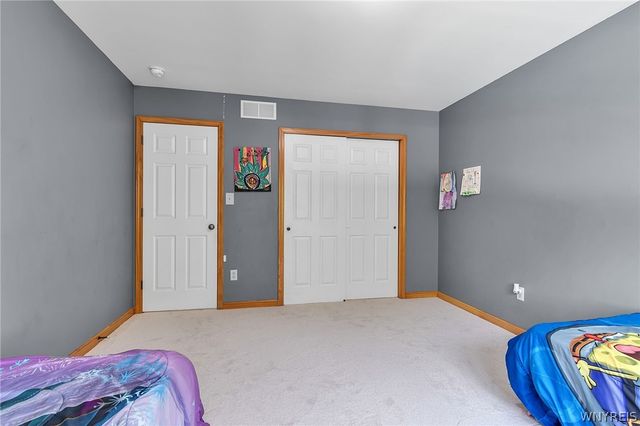 111 Caldwell Drive, West Seneca, NY 14224