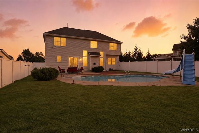 111 Caldwell Drive, West Seneca, NY 14224