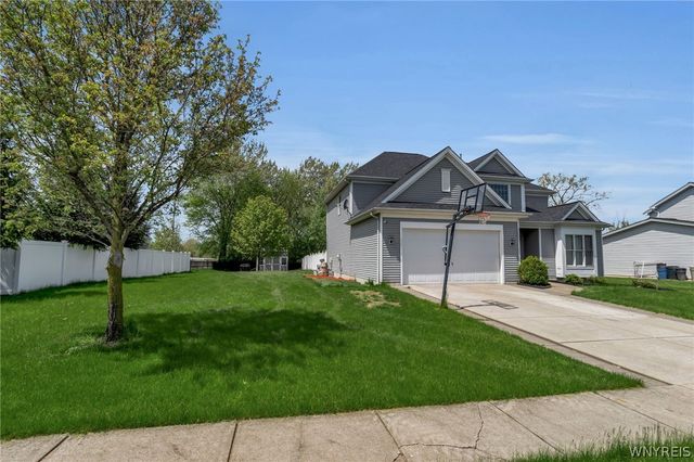 111 Caldwell Drive, West Seneca, NY 14224