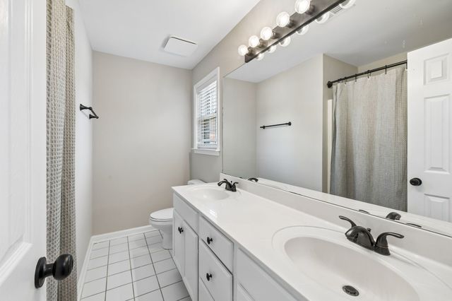 505 Falkirk Ct, Franklin, TN 37064