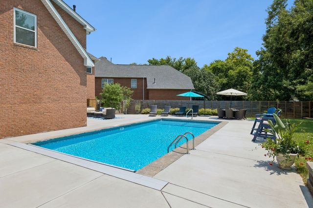 505 Falkirk Ct, Franklin, TN 37064