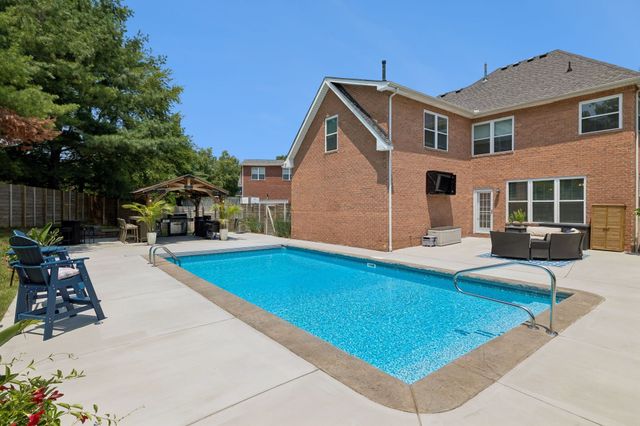 505 Falkirk Ct, Franklin, TN 37064