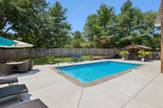 505 Falkirk Ct, Franklin, TN 37064