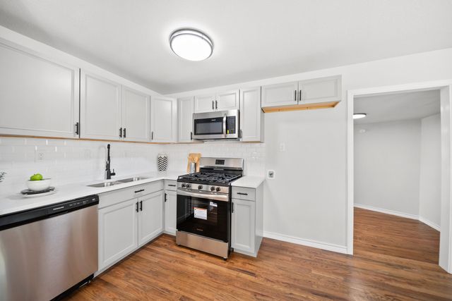 407 Bradley Street, Dallas, TX 75224