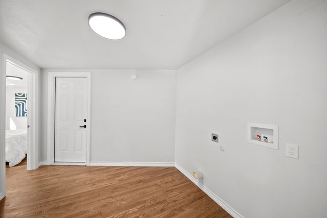 407 Bradley Street, Dallas, TX 75224