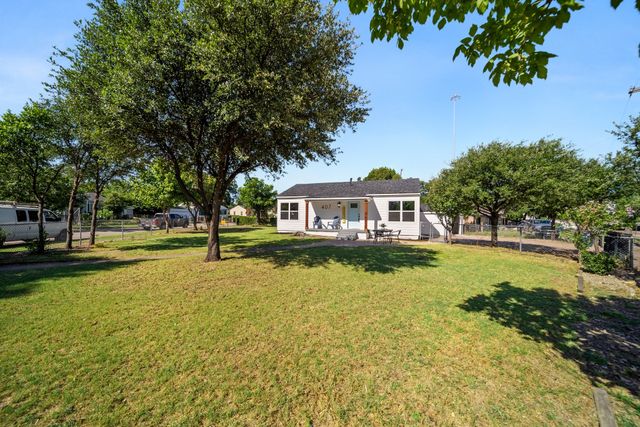 407 Bradley Street, Dallas, TX 75224