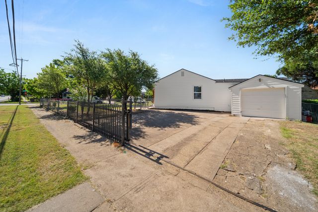 407 Bradley Street, Dallas, TX 75224