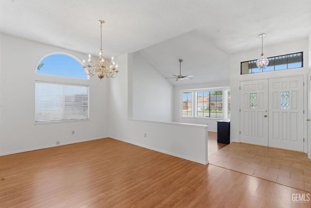 14113 San Jose Avenue, Bakersfield, CA 93314