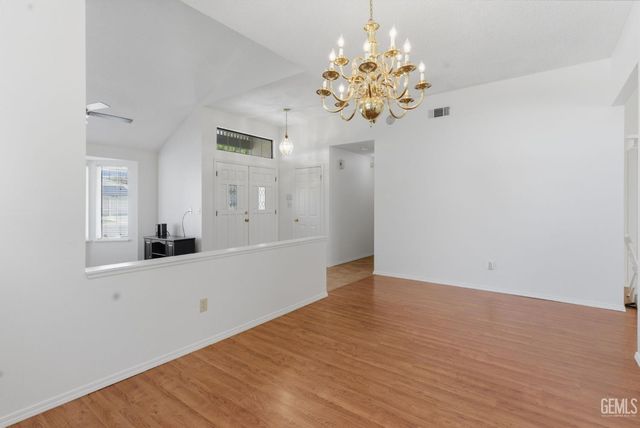 14113 San Jose Avenue, Bakersfield, CA 93314