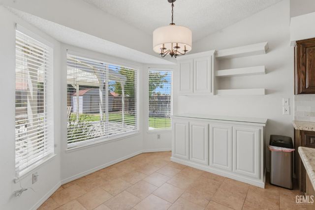 14113 San Jose Avenue, Bakersfield, CA 93314
