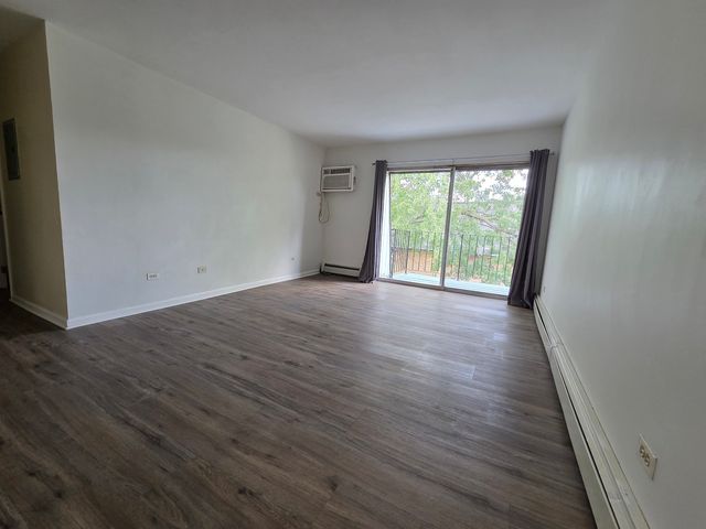 9B E Dundee Quarter Drive 303, Palatine, IL 60074