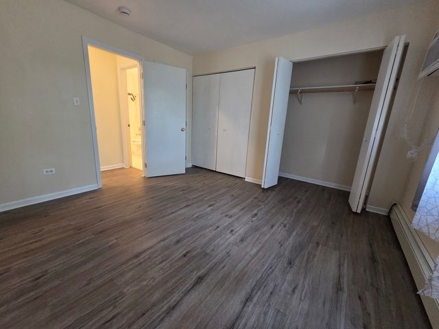 9B E Dundee Quarter Drive 303, Palatine, IL 60074