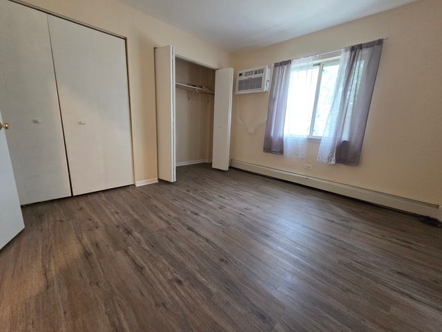 9B E Dundee Quarter Drive 303, Palatine, IL 60074