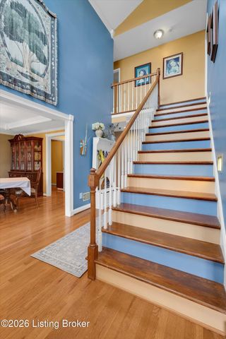 9550 Routt Rd, Jeffersontown, KY 40299