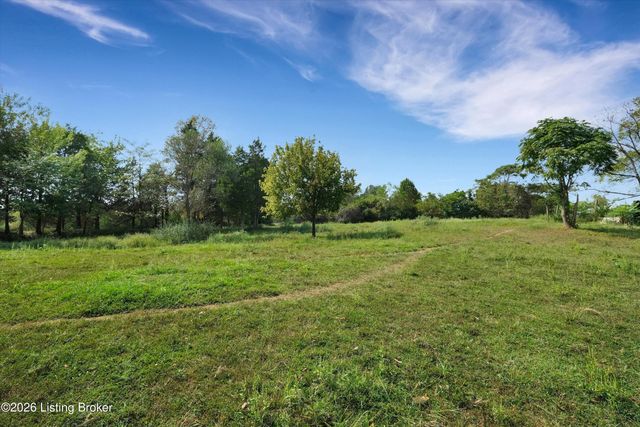 9550 Routt Rd, Jeffersontown, KY 40299