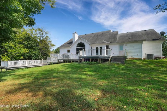9550 Routt Rd, Jeffersontown, KY 40299