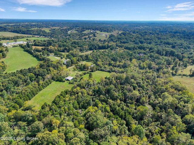 9550 Routt Rd, Jeffersontown, KY 40299