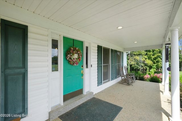 9550 Routt Rd, Jeffersontown, KY 40299