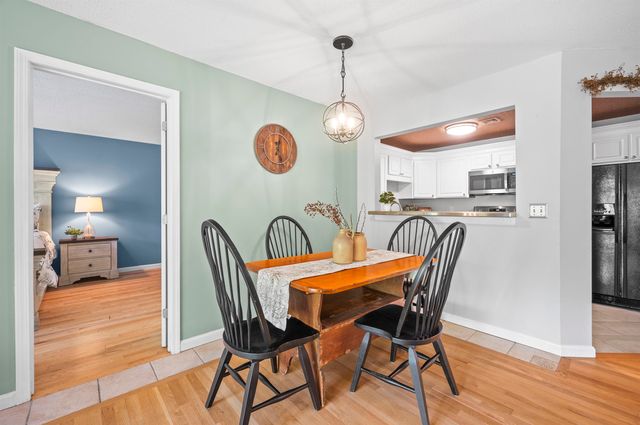 690 S Porter St Apt 31, Manchester, NH 03103