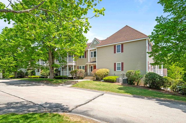 690 S Porter St Apt 31, Manchester, NH 03103