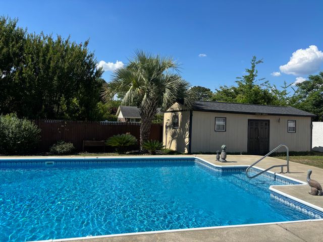 876 Gordonia Drive, Sumter, SC 29150