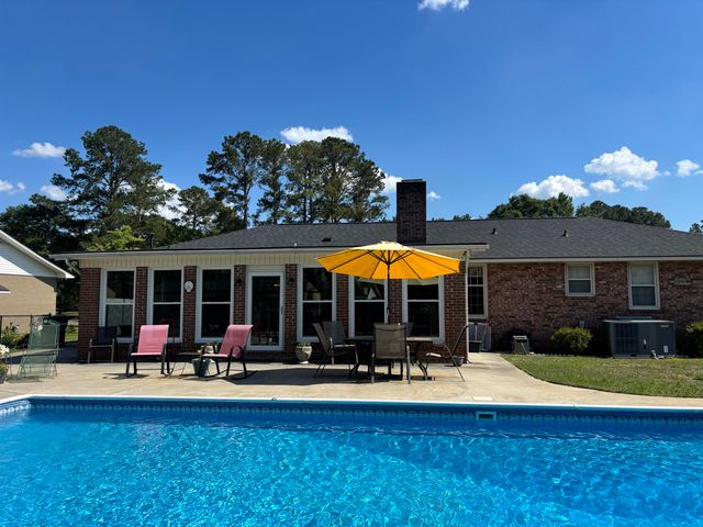 876 Gordonia Drive, Sumter, SC 29150