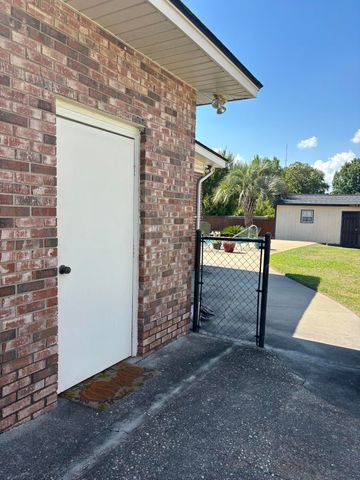 876 Gordonia Drive, Sumter, SC 29150