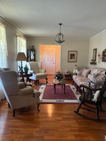 876 Gordonia Drive, Sumter, SC 29150