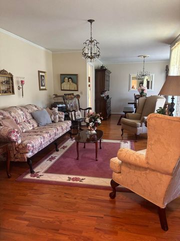 876 Gordonia Drive, Sumter, SC 29150