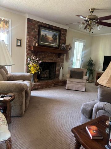 876 Gordonia Drive, Sumter, SC 29150