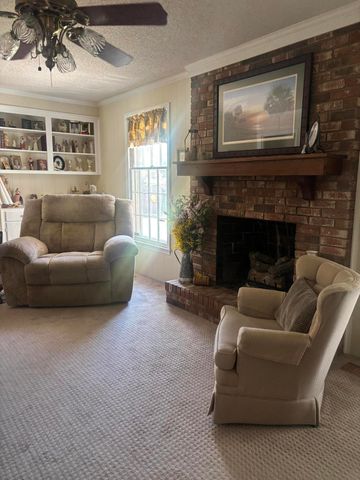 876 Gordonia Drive, Sumter, SC 29150