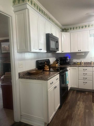 876 Gordonia Drive, Sumter, SC 29150