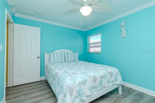 5605 SHORE BOULEVARD S 1B, Gulfport, FL 33707