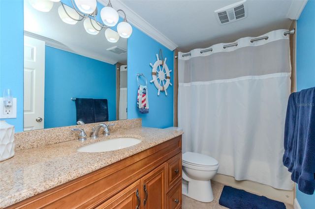5605 SHORE BOULEVARD S 1B, Gulfport, FL 33707