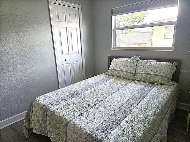 5605 SHORE BOULEVARD S 1B, Gulfport, FL 33707