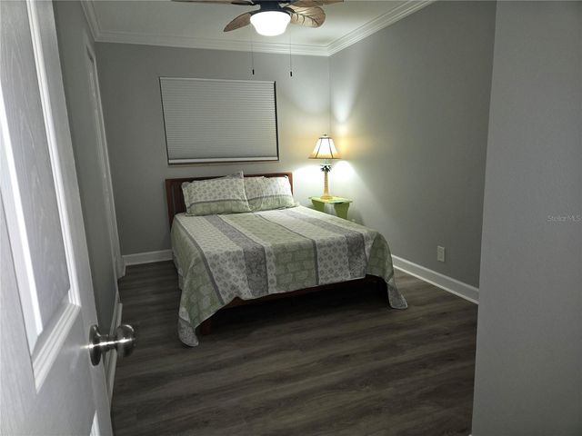 5605 SHORE BOULEVARD S 1B, Gulfport, FL 33707