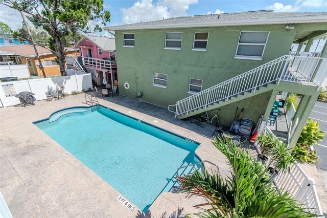 5605 SHORE BOULEVARD S 1B, Gulfport, FL 33707