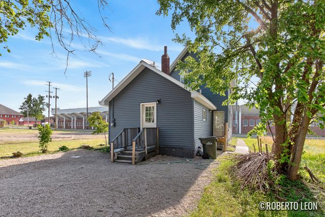 1380 Sanford Street, Muskegon, MI 49441