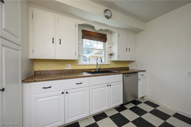 1220 Havana Place NE, Canton, OH 44714