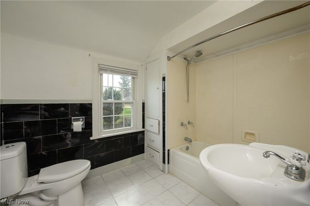 1220 Havana Place NE, Canton, OH 44714