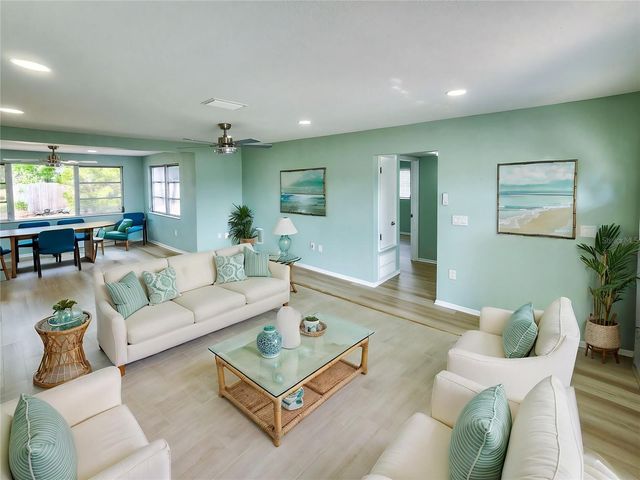 6112 1ST AVENUE W, Bradenton, FL 34209