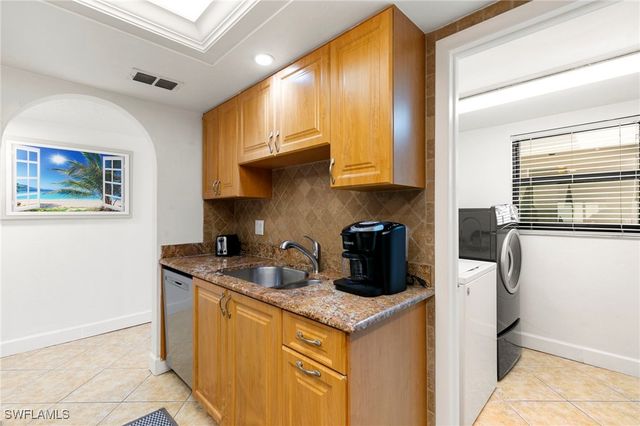 960 Swallow AVE 203, Marco Island, FL 34145