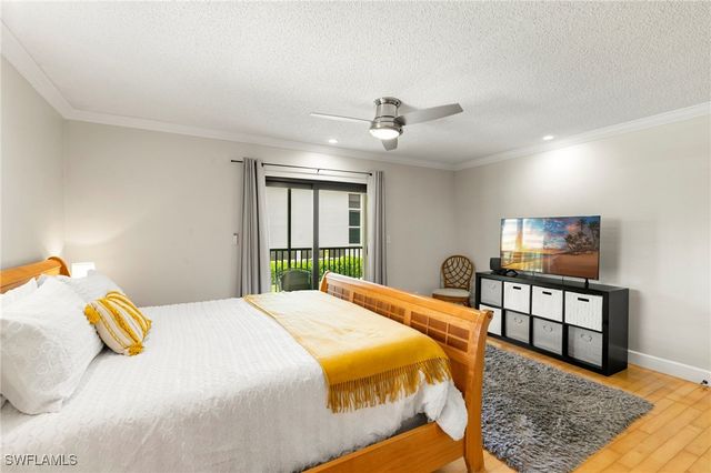 960 Swallow AVE 203, Marco Island, FL 34145