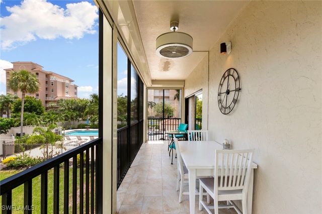 960 Swallow AVE 203, Marco Island, FL 34145